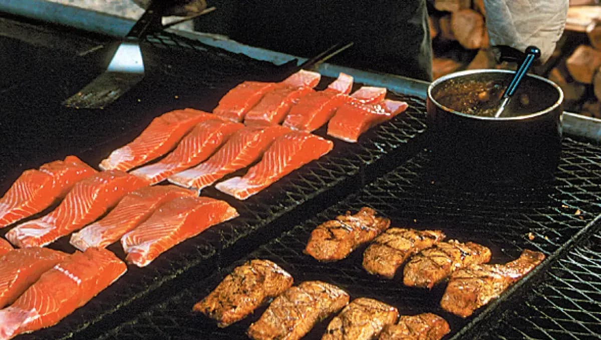 Mendenhall Lake Kayak & Salmon Bake